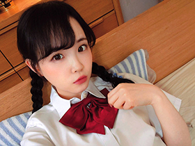 部屋投稿 お家に誰も居ない隙にこっそりパイパンJ●自画撮りオナニー　サンプル画像17